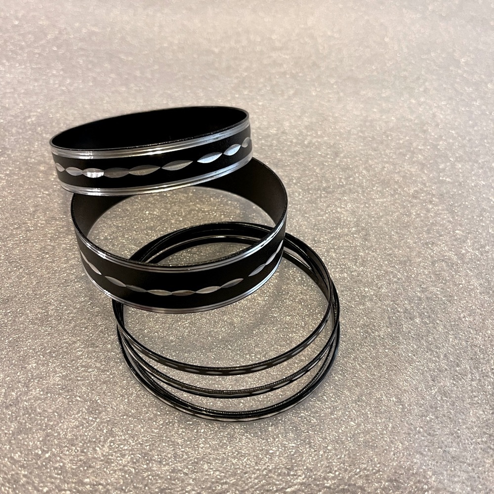 Bracelets set